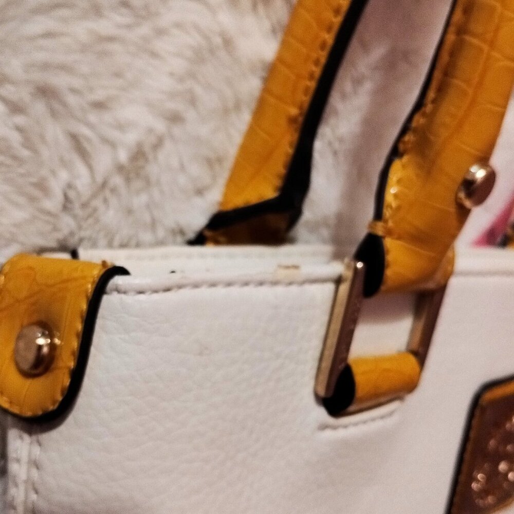 Anne Klein Yellow and White Bag - Picture 7 of 14